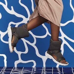 Teva x Ugg Collaboration Hybrid Sandal Boots Dark Gull Gray Unisex Shoes